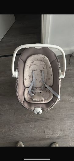 Joie 2in 1 baby bouncer and rocker
