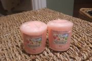 2 Yankee candles