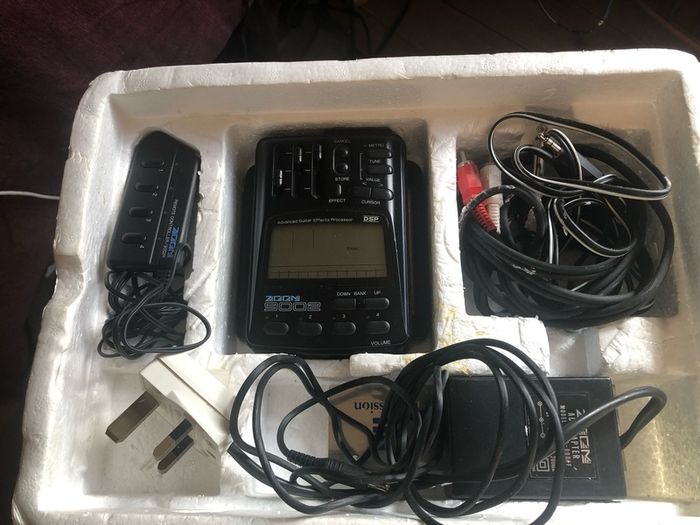 Zoom 9002 guitar effects processor.