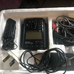 Zoom 9002 guitar effects processor.