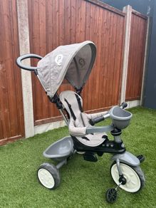 Baby trike with handle