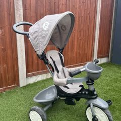 Baby trike with handle