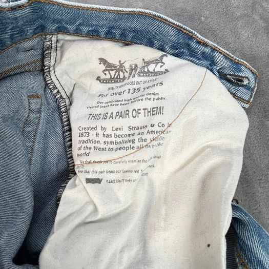Levis 560 Mens Jeans W32 L30 Light Blue Denim Relaxed Fit Zip Fly