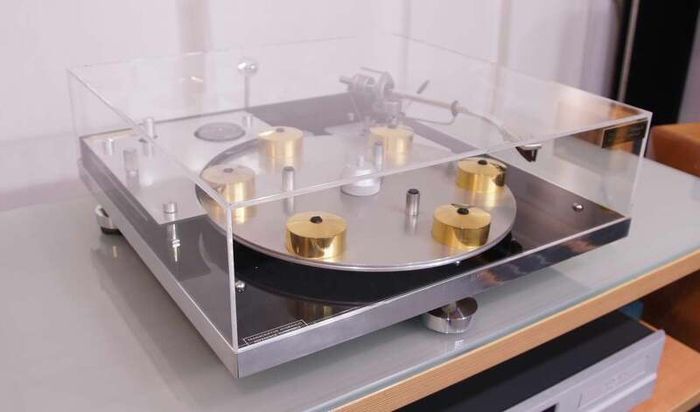 Legendary Michell Transcriptors Hydraulic Reference Turntable / Fluid Tonearm NAGAOKA MP110 CARTRIDGE This is the Top model and ultra rare with The Fluid Tonearm 'the very best'