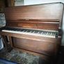 Rogers Eungblut Piano Image 3