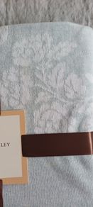 Laura Ashley Josette Knitted Throw/Blanket