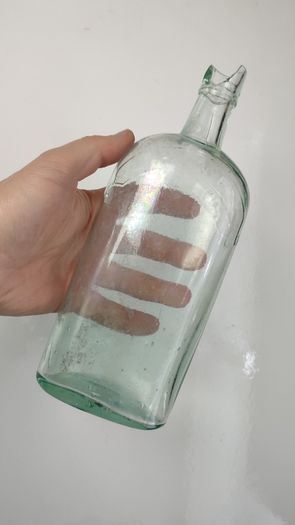 395 - Antique Imperial Pint Sea Glass Decorative Collectible Alcohol Bottle