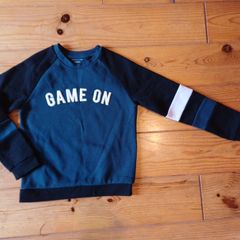 BNWOT Age 7-8 Sweatshirt