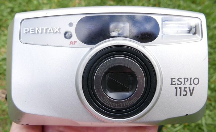 PENTAX Espio 115V Vintage Camera Compact Point & Shoot Film Camera. Tested