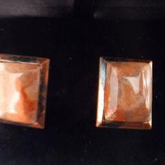 Vintage charming pair of cufflinks.