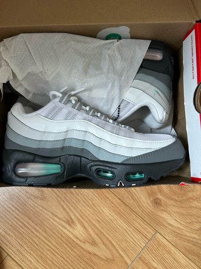 Nike air max size 5.5