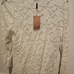Gallery Ivory Lace Blouse BNWT