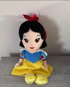 Disney small Snow White soft toy
