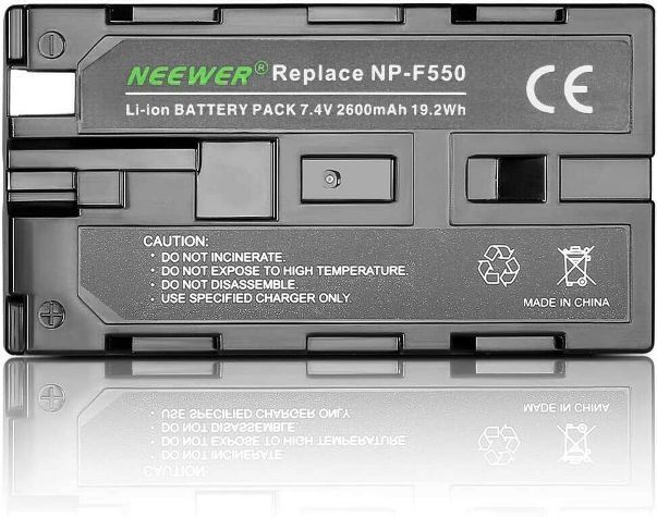 45221 Neewer 2x 660 Pieces (330 White+3300 Yellow) LED Video Light and Stands, Battery