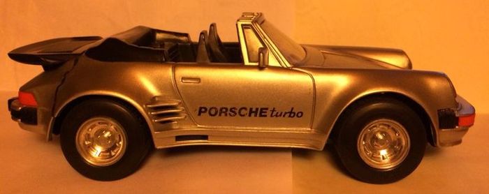 Porsche 911 turbo 1/16 scale