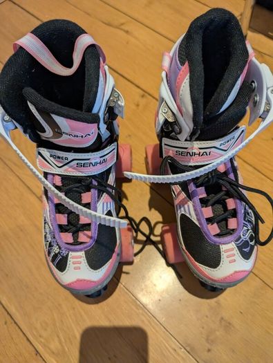 Adjustable Kids Roller Skates (SENHAI Size 1-4)
