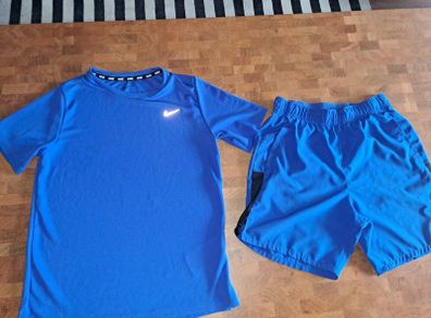 Nike Dri Fit set