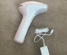 Philips Lumea hair removal system SC2004/11