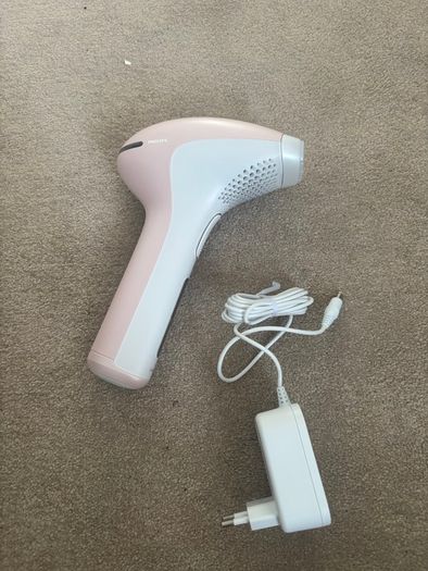 Philips Lumea hair removal system SC2004/11