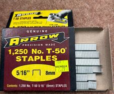 Arrow Staples