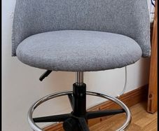 Tall swivel desk chair