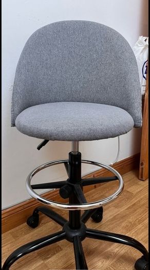 Tall swivel desk chair