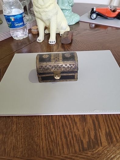 Trinket treasure box