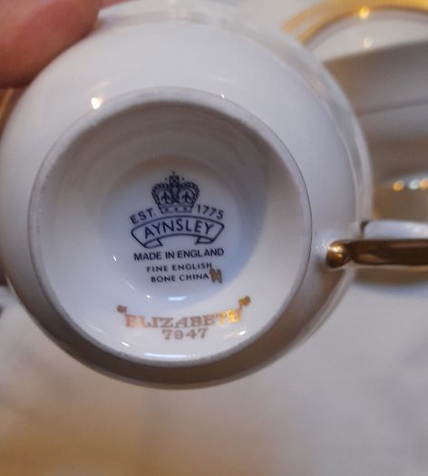 Aynsley Elizabeth tea trio