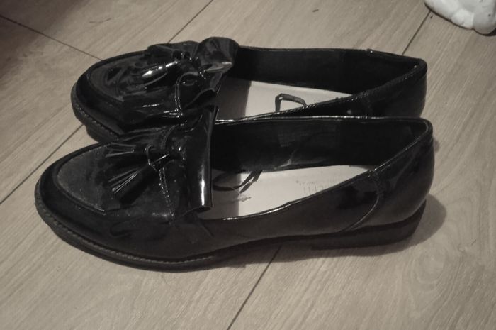 Womens shoes