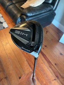 Taylormade sim driver with upgraded tour ad shaft