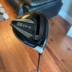 Taylormade sim driver with upgraded tour ad shaft