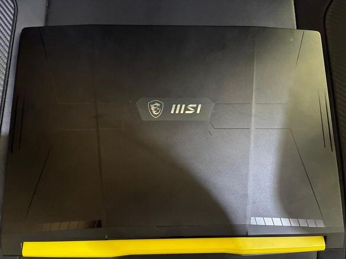 MSI Crosshair 15" QHD 165Hz | i9-12900H | RTX 3060 | Upgraded 64GB RAM | 1TB SSD + Flydigi BS1 Cooler (Mint Condition)