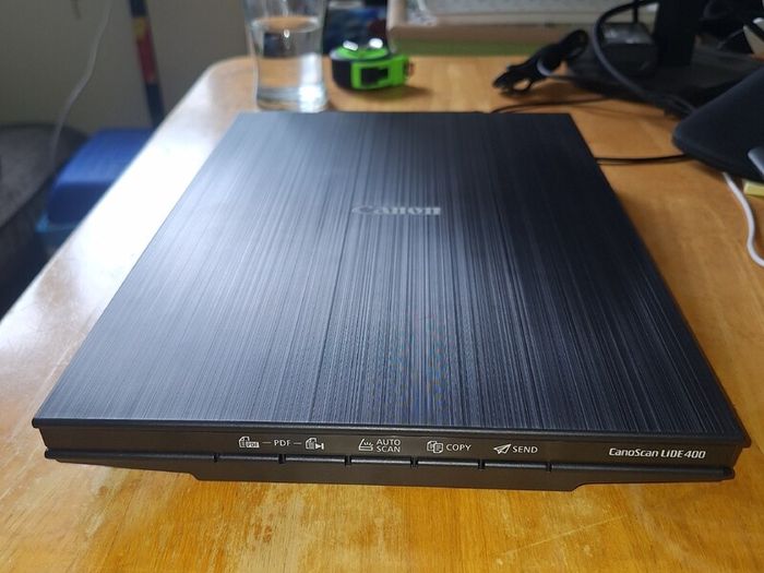 Canon CanoScan LiDE 400 Flatbed Scanner + Carry Bag