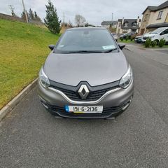 Renault Captur 2019 Iconic petrol manual