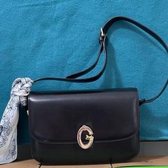 Vintage Celine Horse Carriage shoulder bag in black leather