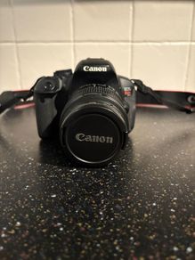 Canon T4i 650D Camera Bundle