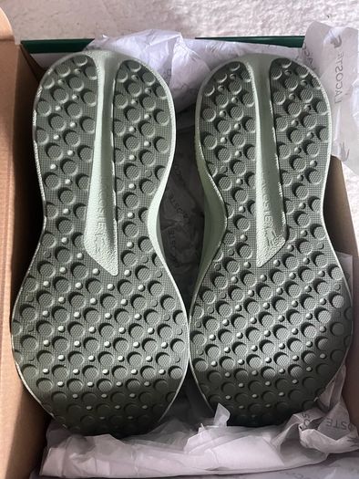 Lacoste running trainers Shoes size 43