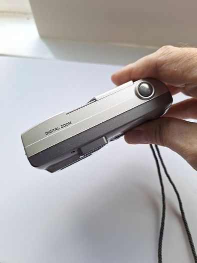 Olympus C-120 digital camera