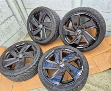 genuine OEM Volkswagen Golf alloy wheels,