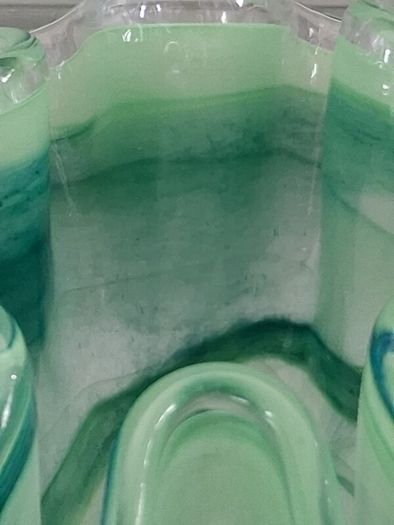 Handkerchief style glass vase