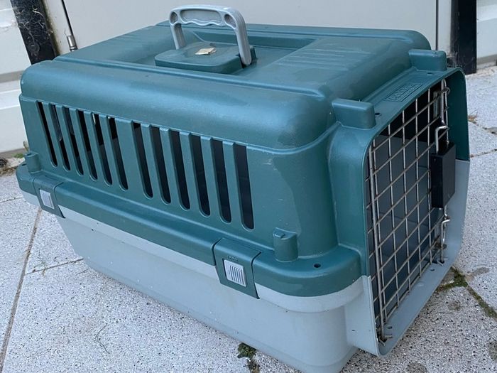 Pet Transport Box