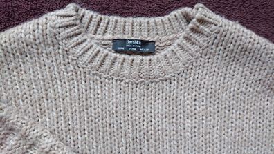 Bershka Jumper   Size 8-12
