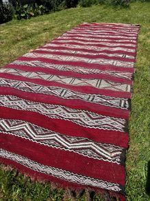 Moroccan Kilim Rug / Wide runner