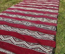 Moroccan Kilim Rug / Wide runner