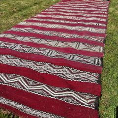 Moroccan Kilim Rug / Wide runner