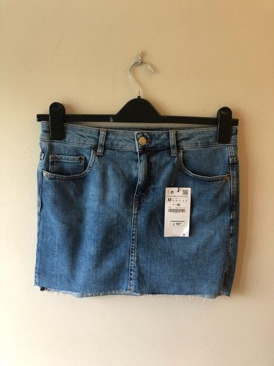NEW Zara skirt (medium)