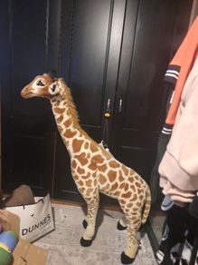 huge stuffed giraffe