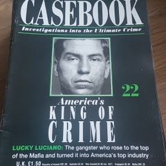 30 Murder magazines