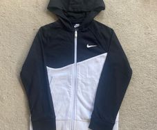 Boys Nike hoodie age - small kids 128-137cm