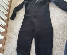 ladies wetsuit size 12